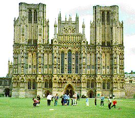 WELLS1.jpg (27180 bytes)